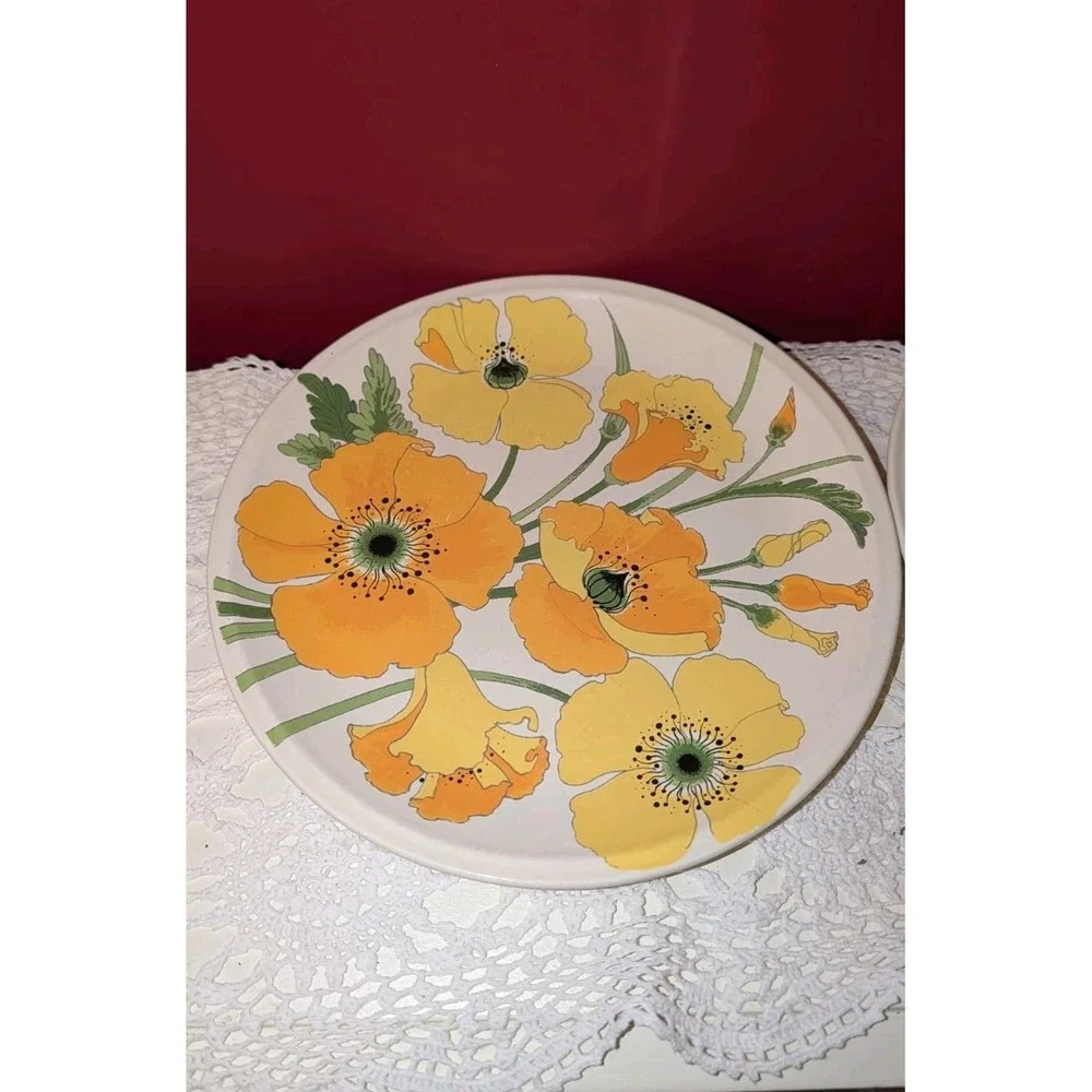 Wild poppy trail California Pottery 2 Dinner Plates set/ Lot 10.75